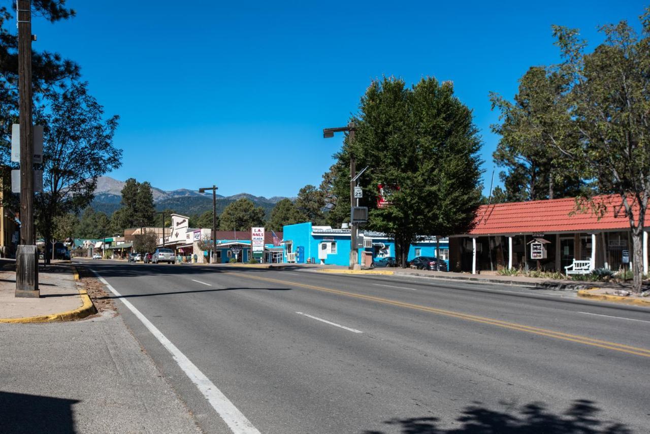 Apache Village Cabinette 15, Queen Bed, Midtown, Sleeps 2 Ruidoso Exteriör bild