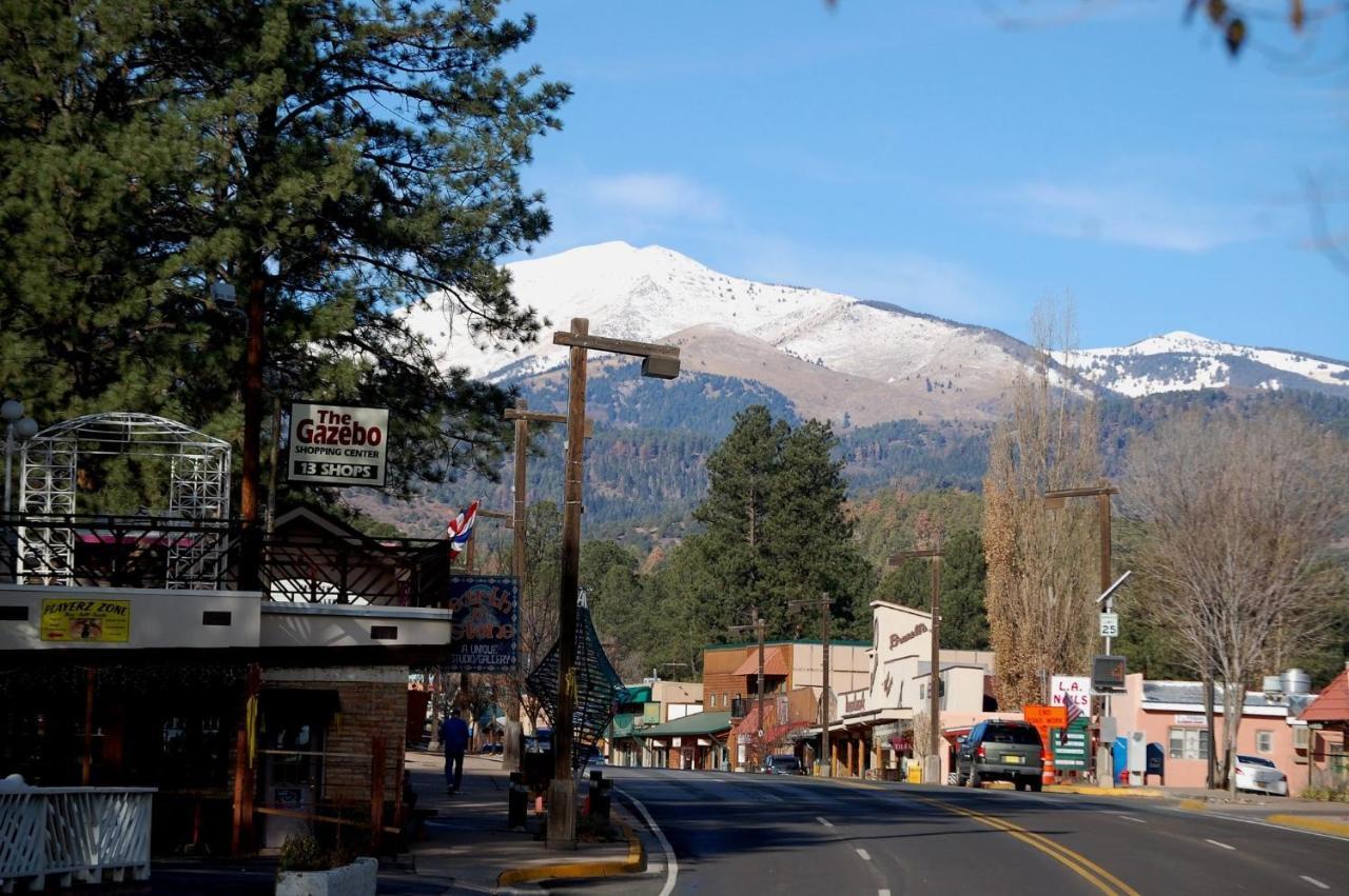 Apache Village Cabinette 15, Queen Bed, Midtown, Sleeps 2 Ruidoso Exteriör bild
